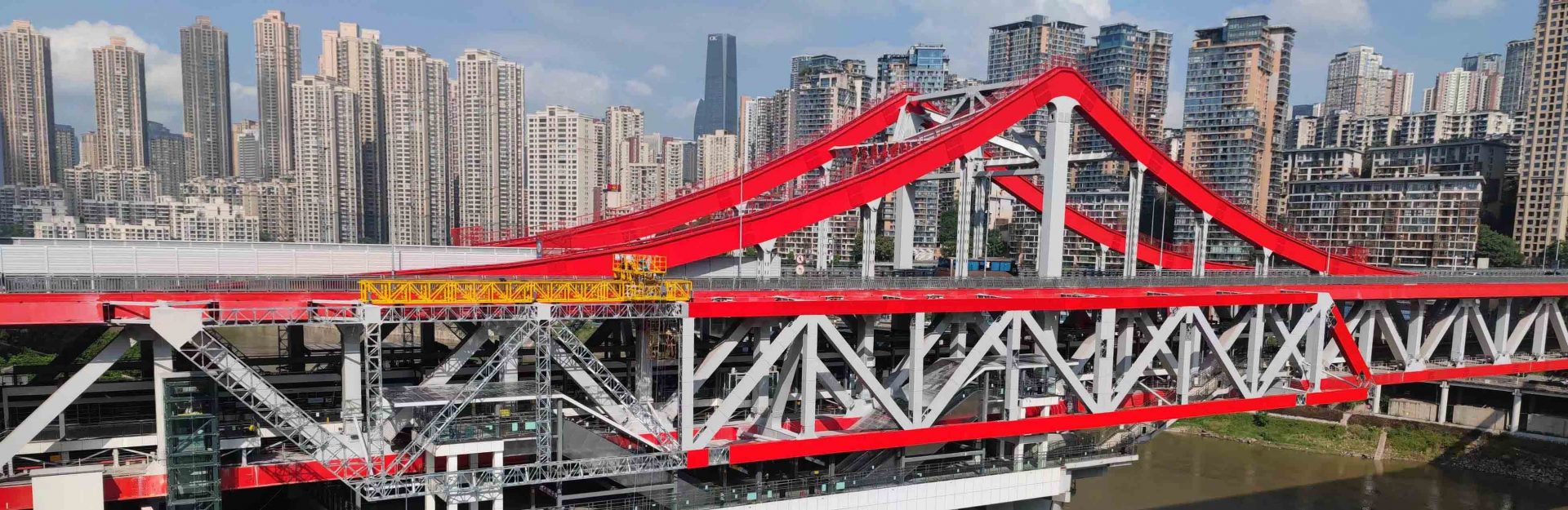 重慶地鐵10號線曾家?guī)r嘉陵江大橋
